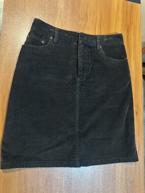 L.L. Bean Women's Brown Corduroy Skirt Size 8 Regular